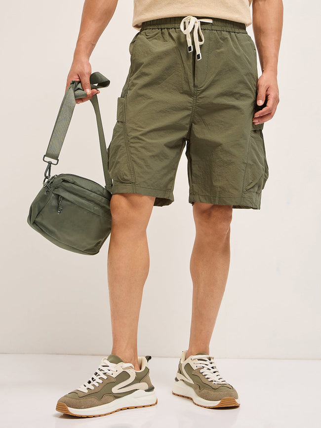Men Green Polyester Regular Fit Knee-Length Utility Cargo Shorts