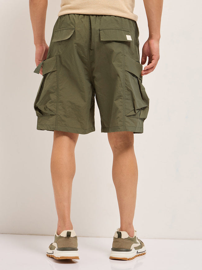 Men Green Polyester Regular Fit Knee-Length Utility Cargo Shorts