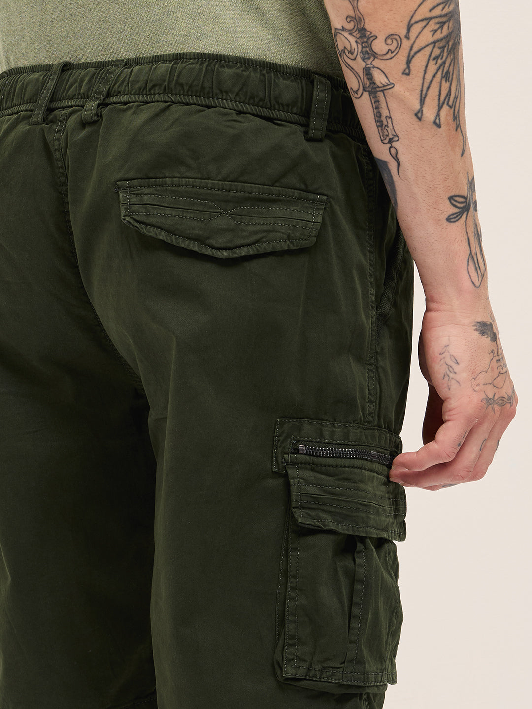 Men Green Solid Cotton Cargo Shorts