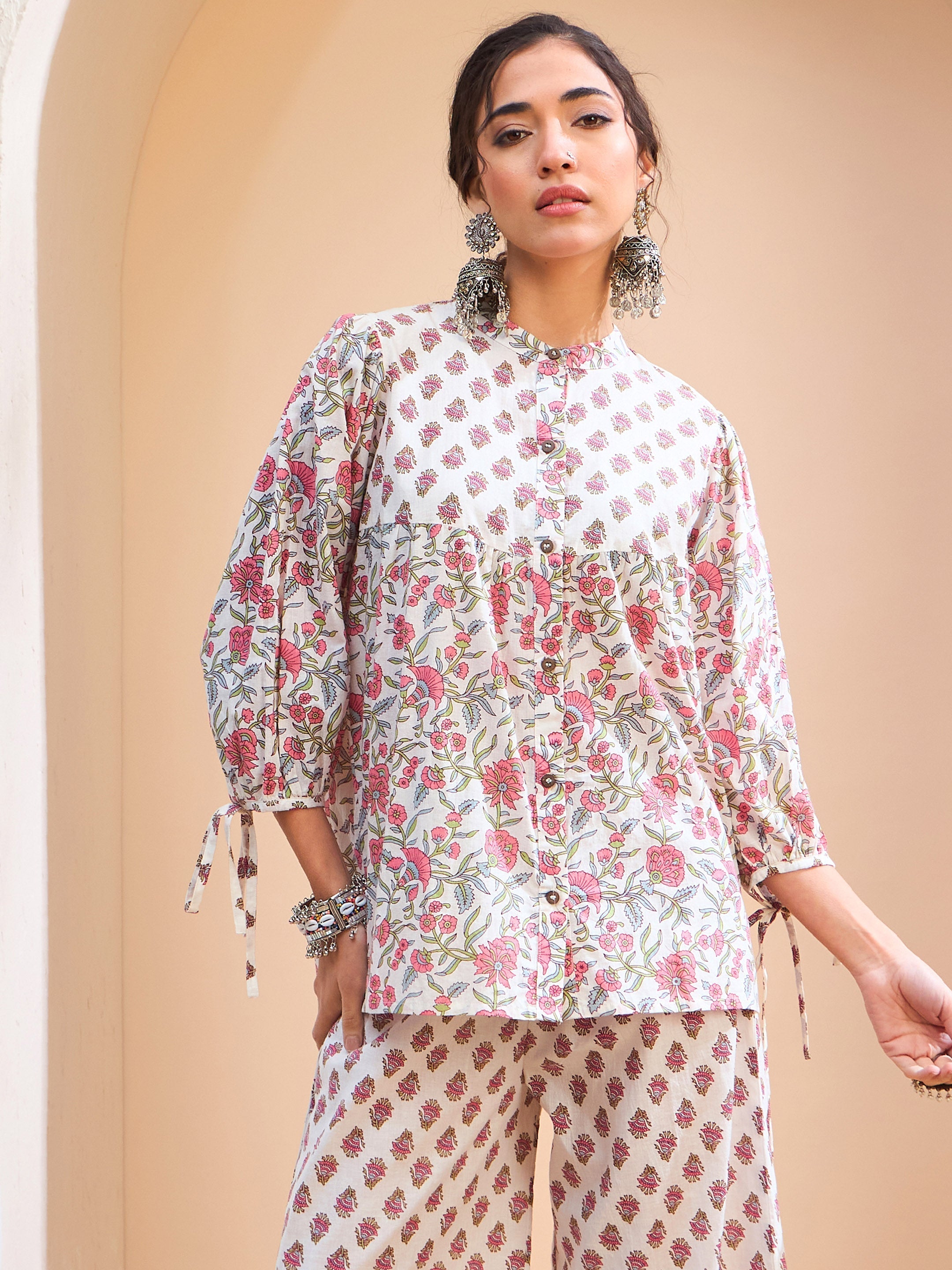 Women White Floral Sleeve Knot Buttonned Kurti