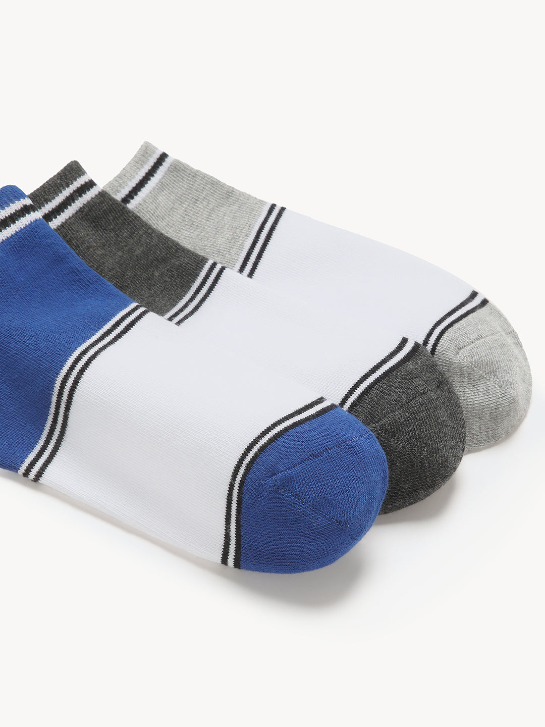 Men Pack of 3 Ankle Length Socks