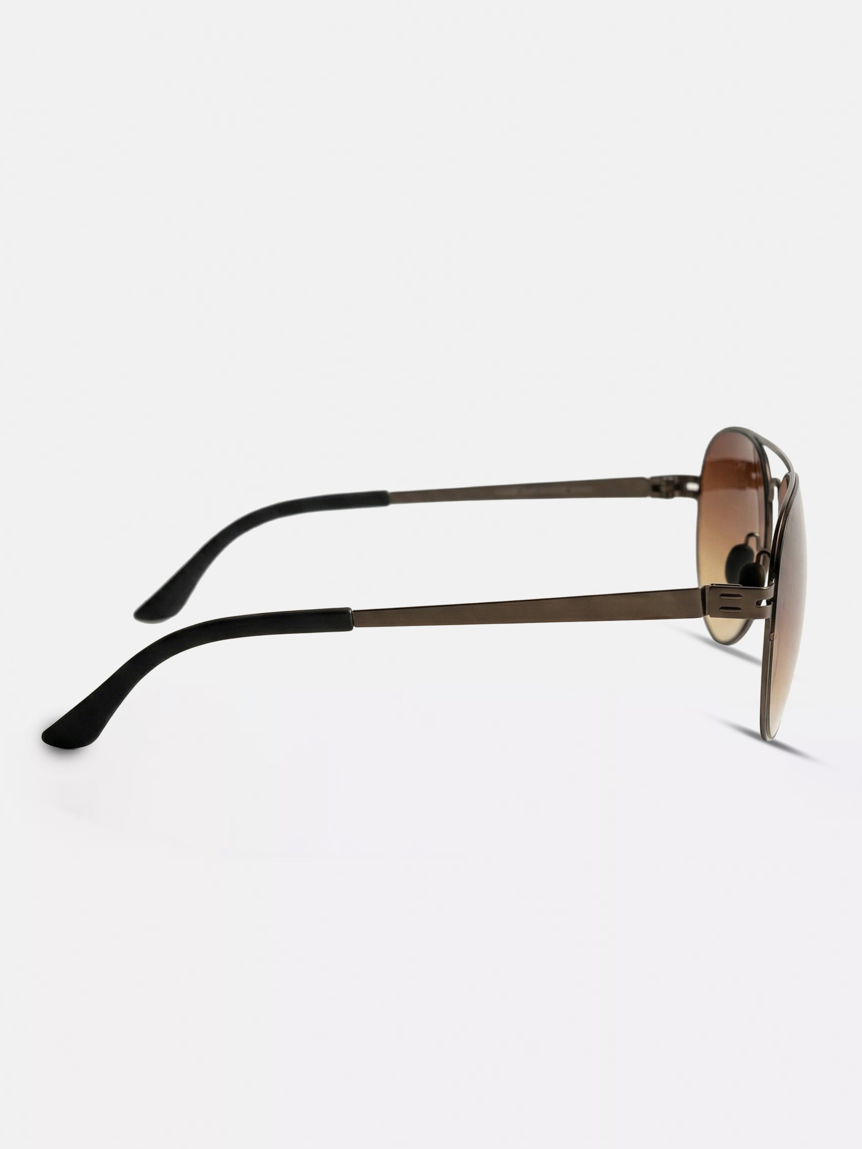 Men Classic Aviator Sunglasses with Gunmetal Brown Frame and Brown Gradient Lenses