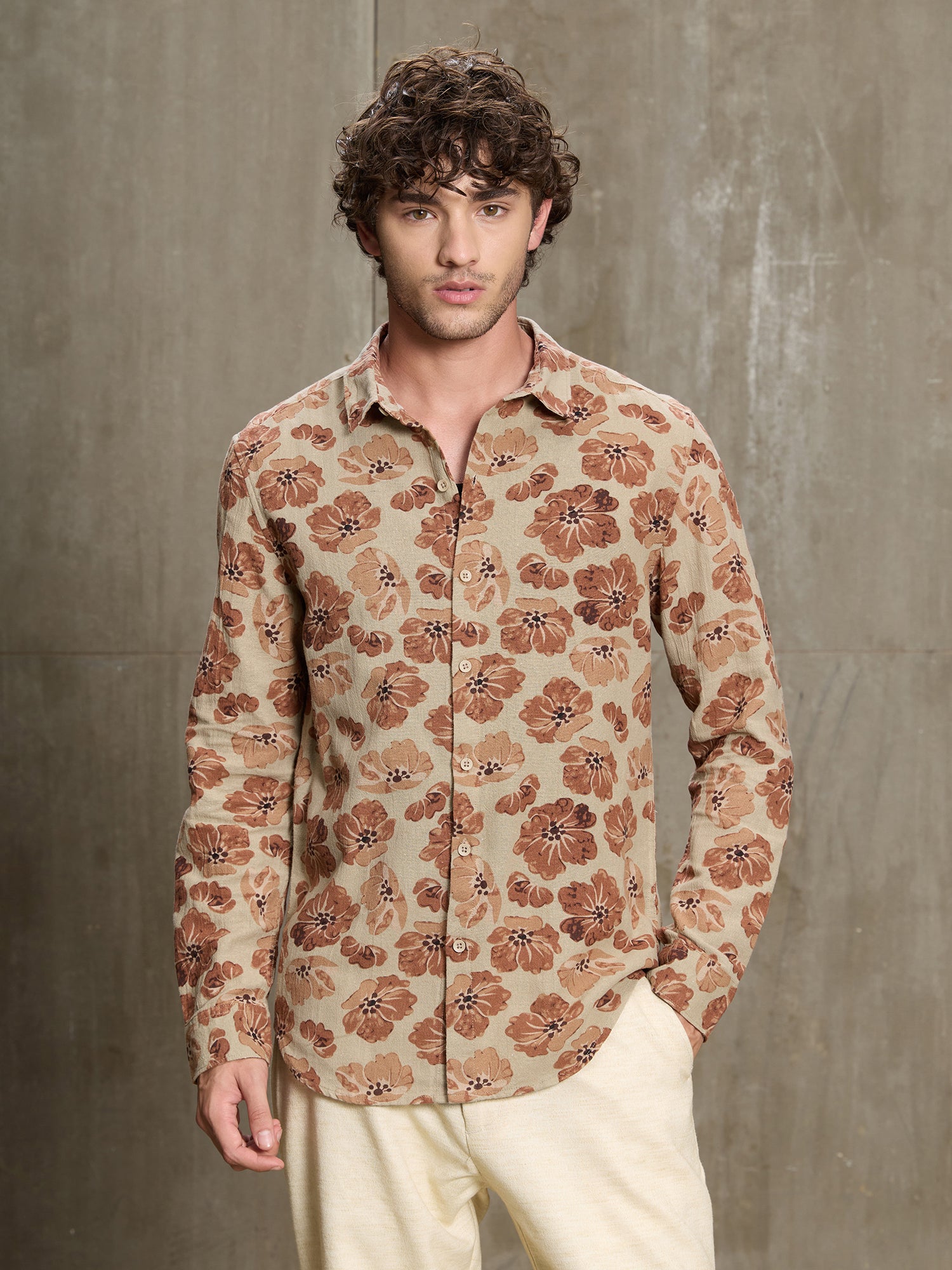 Men Beige Floral Print Full Sleeve Smart Casual Shirt