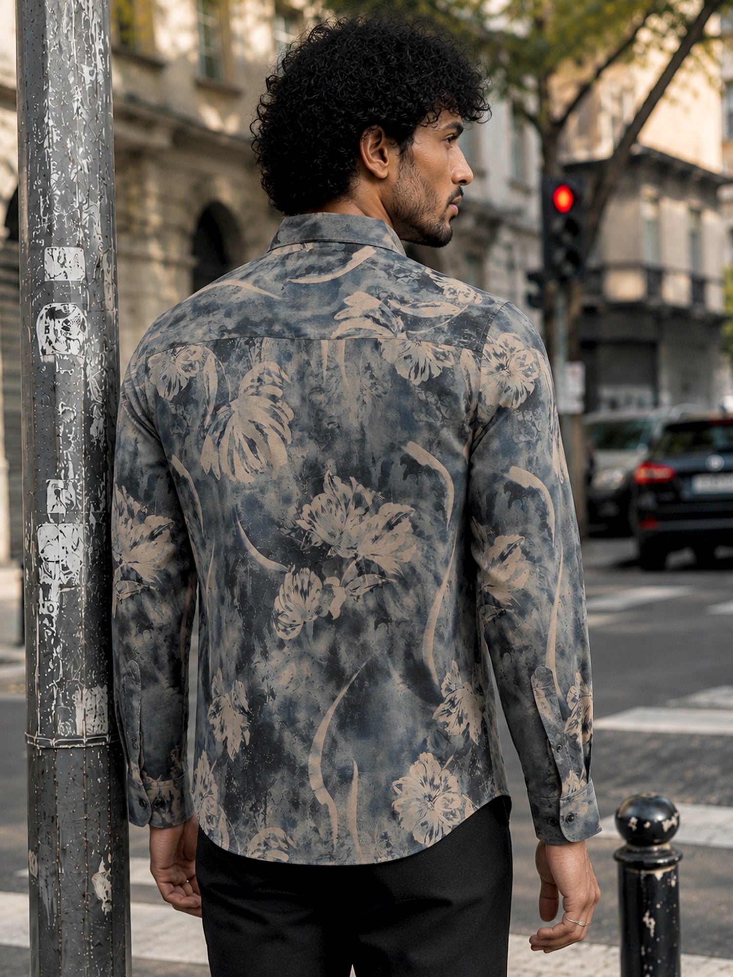 Men Grey Floral Printed Regular Fit Shirt