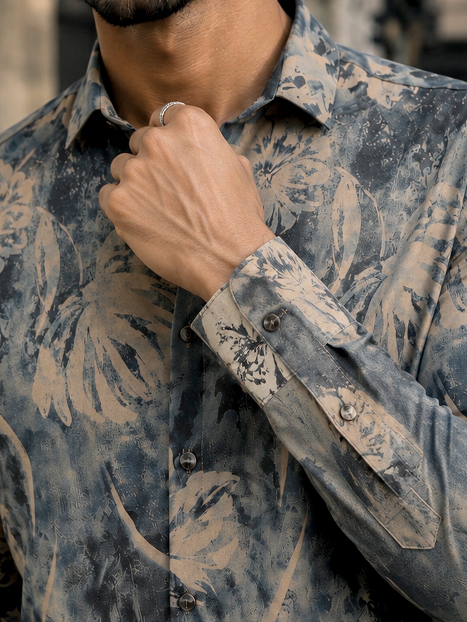 Men Grey Floral Printed Regular Fit Shirt