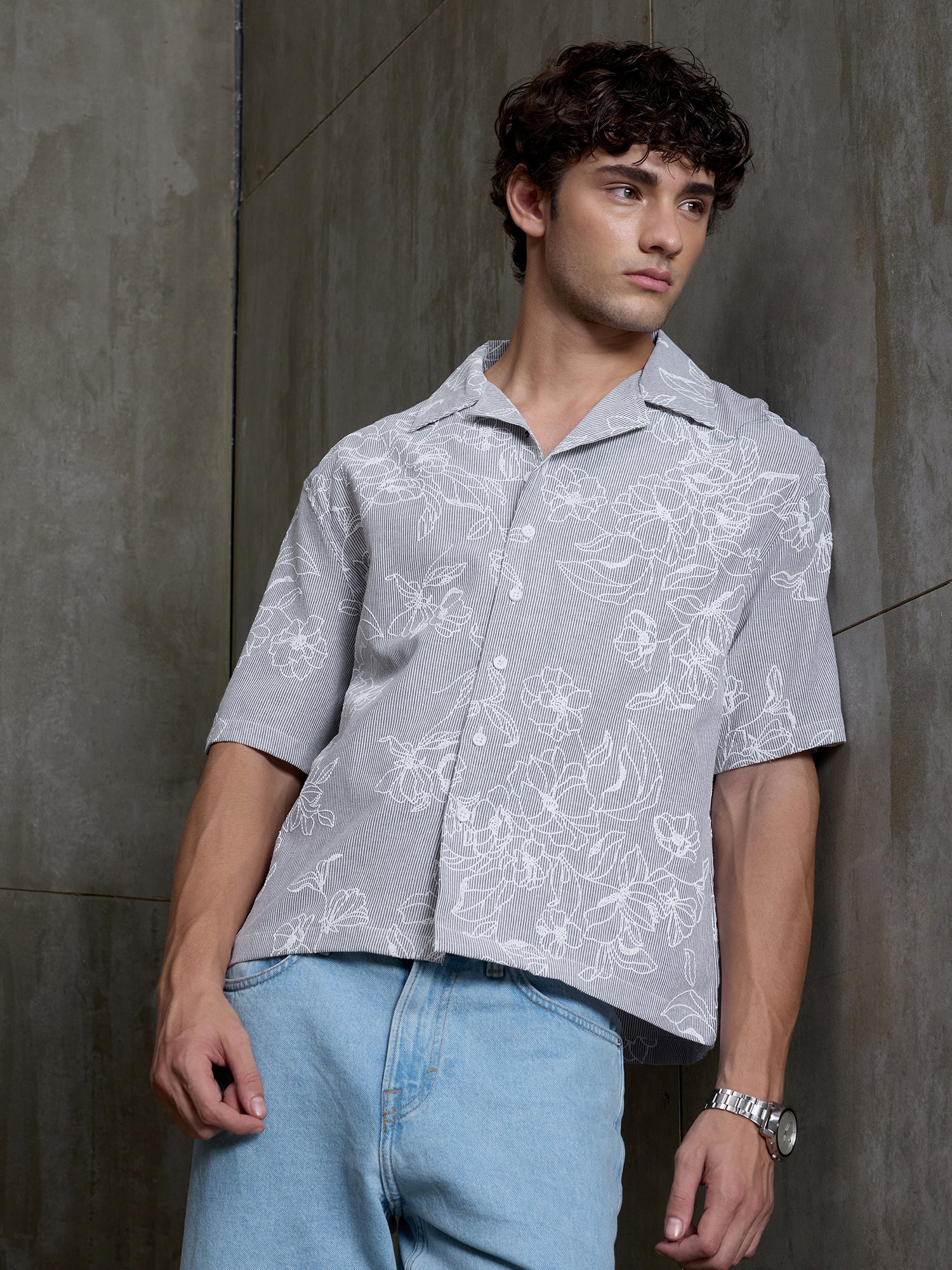 Men Grey Floral Striped Relaxed Half Sleeve Casual Shirt