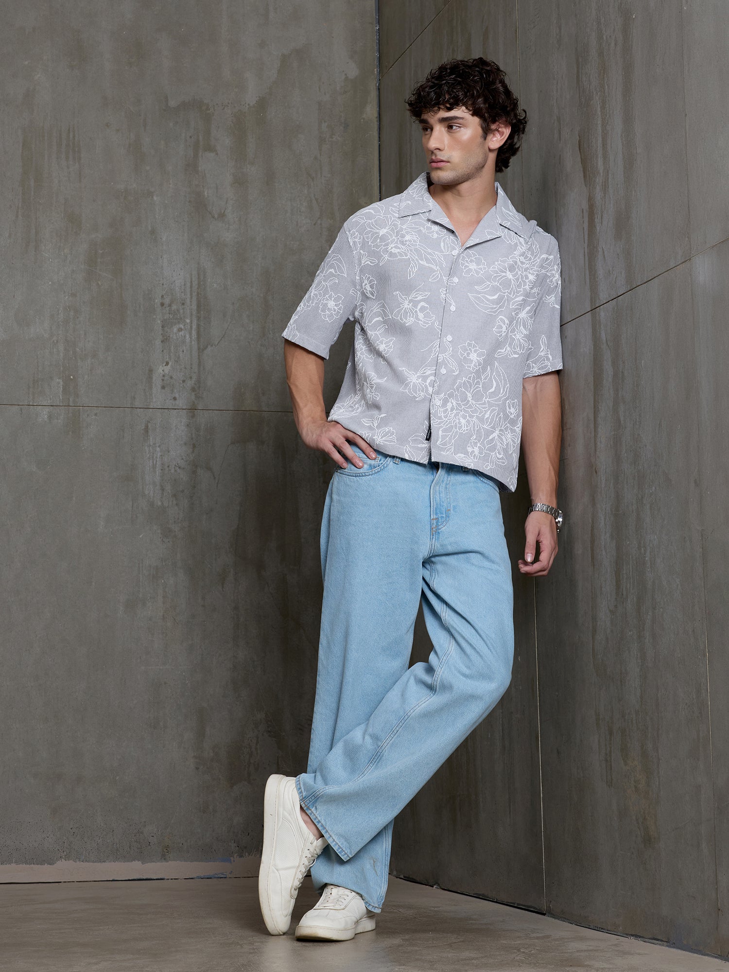 Men Grey Floral Striped Relaxed Half Sleeve Casual Shirt