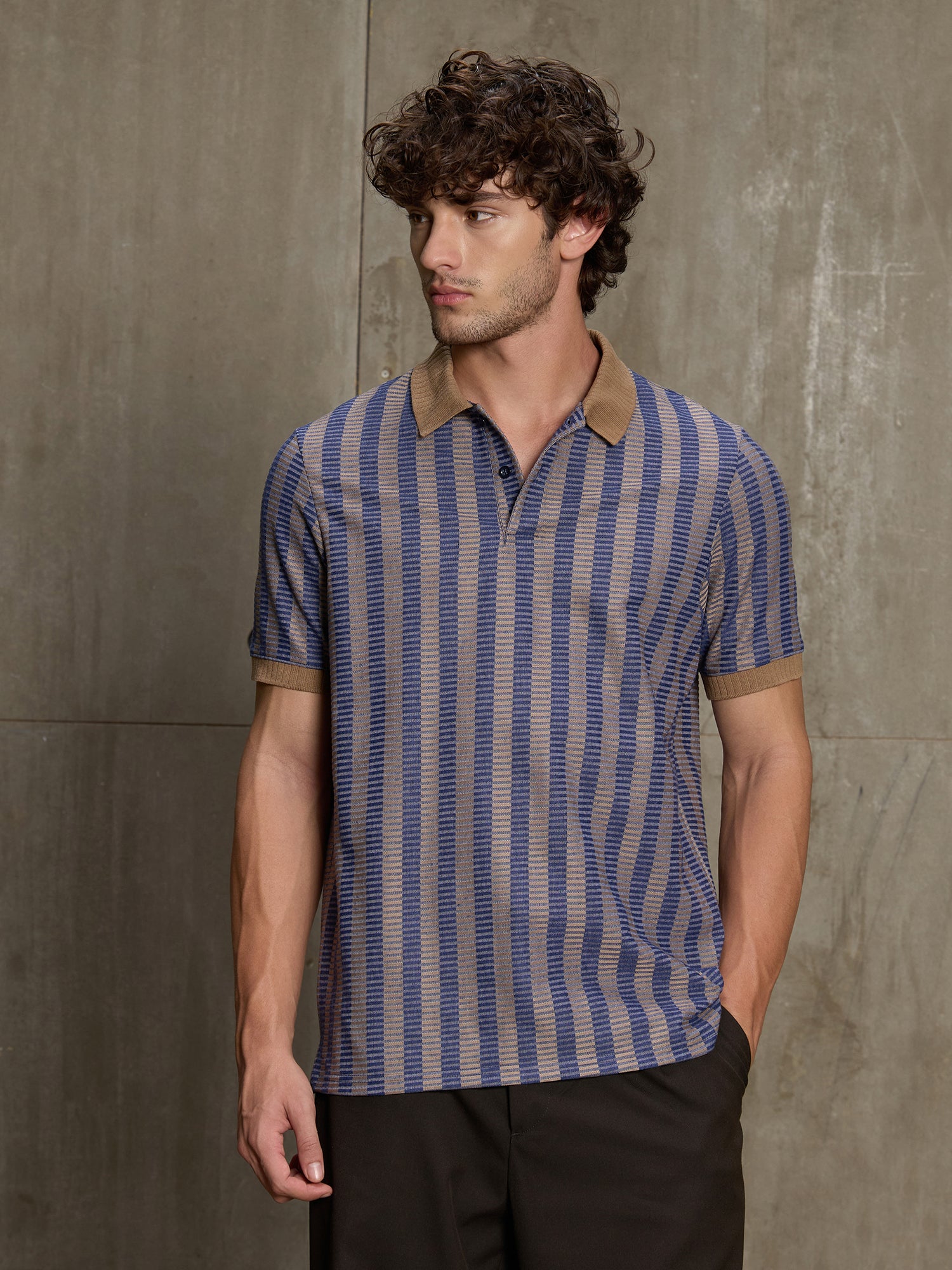 Men Blue Contemporary Striped Half Sleeve T-Shirt