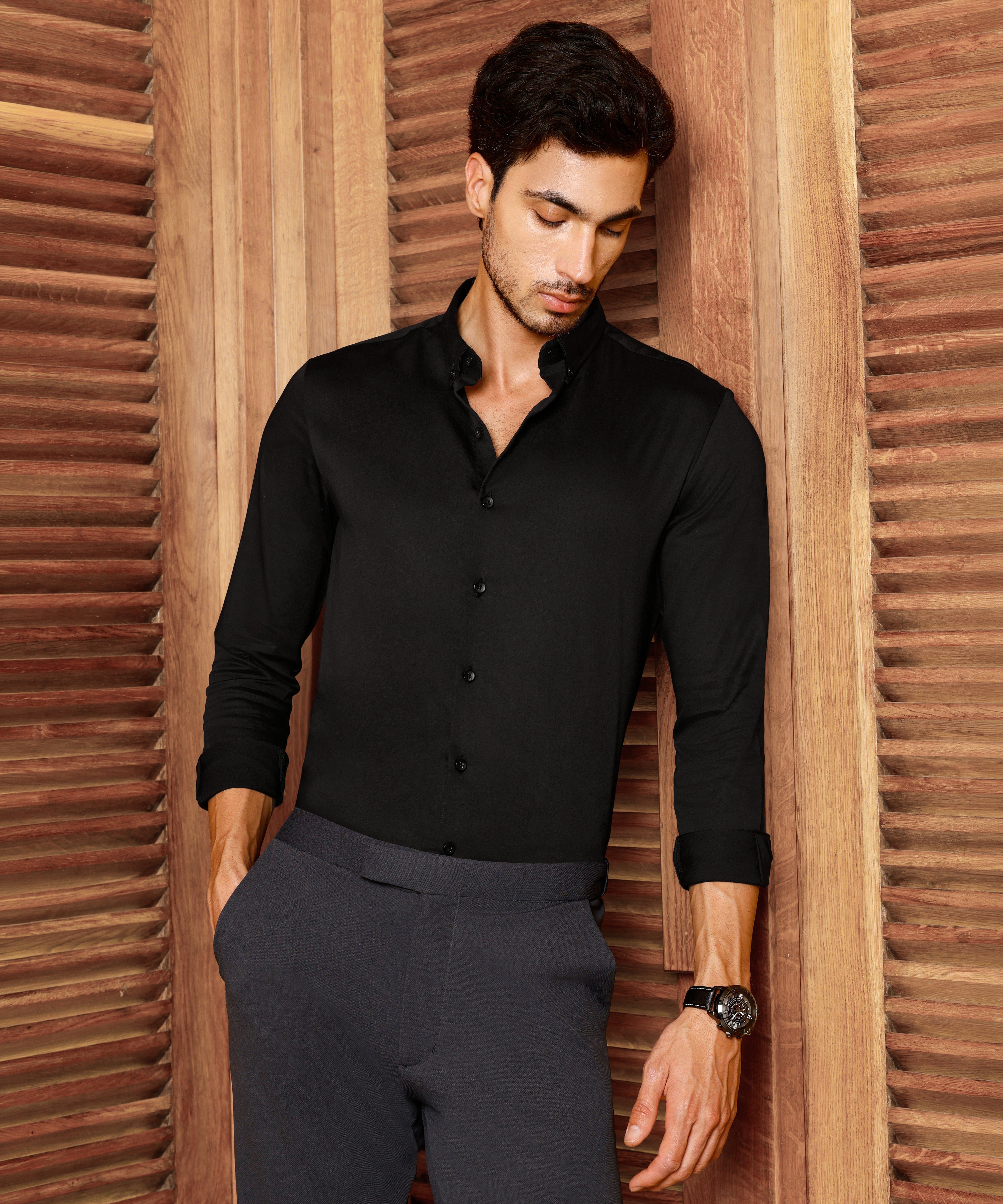 Men Black Solid Slim Fit Shirt