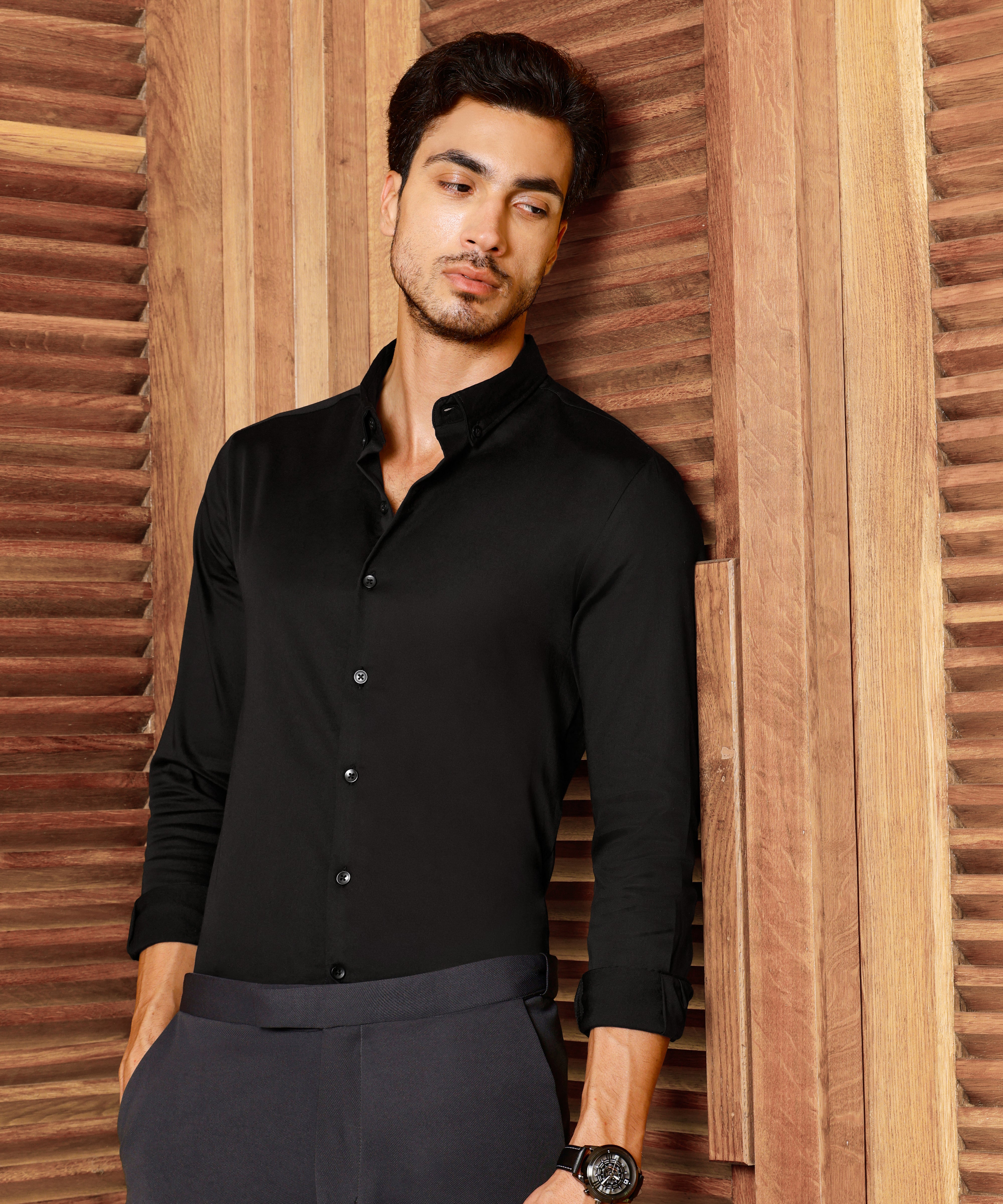 Men Black Solid Slim Fit Shirt
