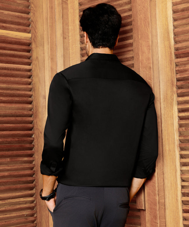 Men Black Solid Slim Fit Shirt