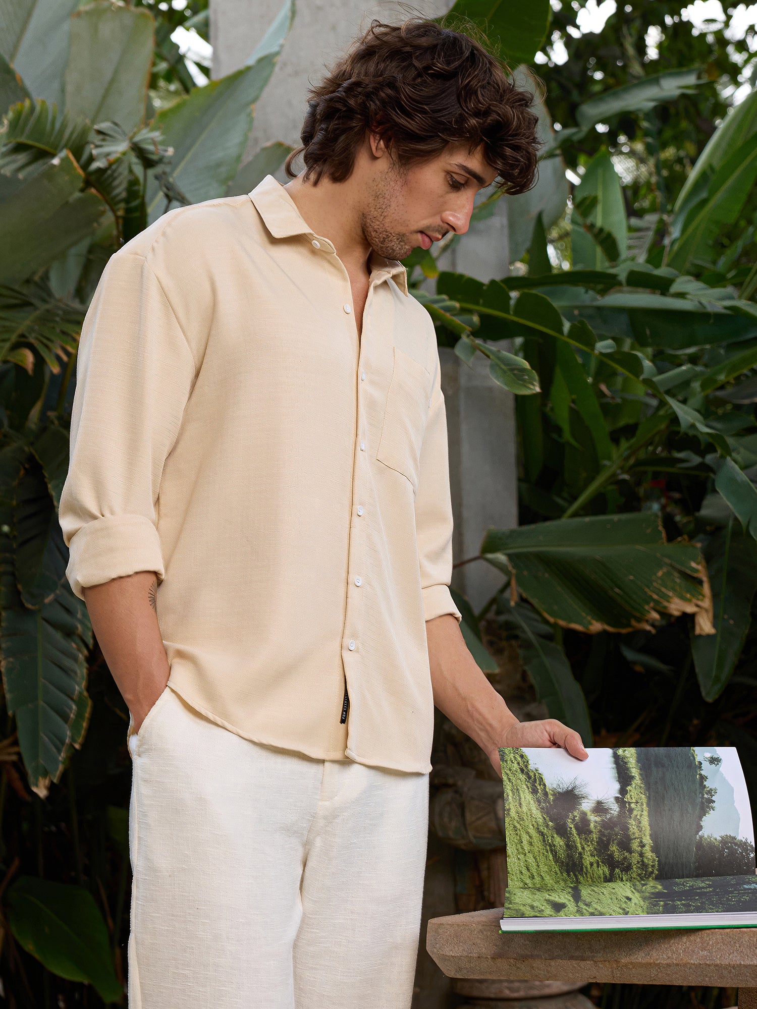 Men Off White Solid Relaxed Fit Shirt