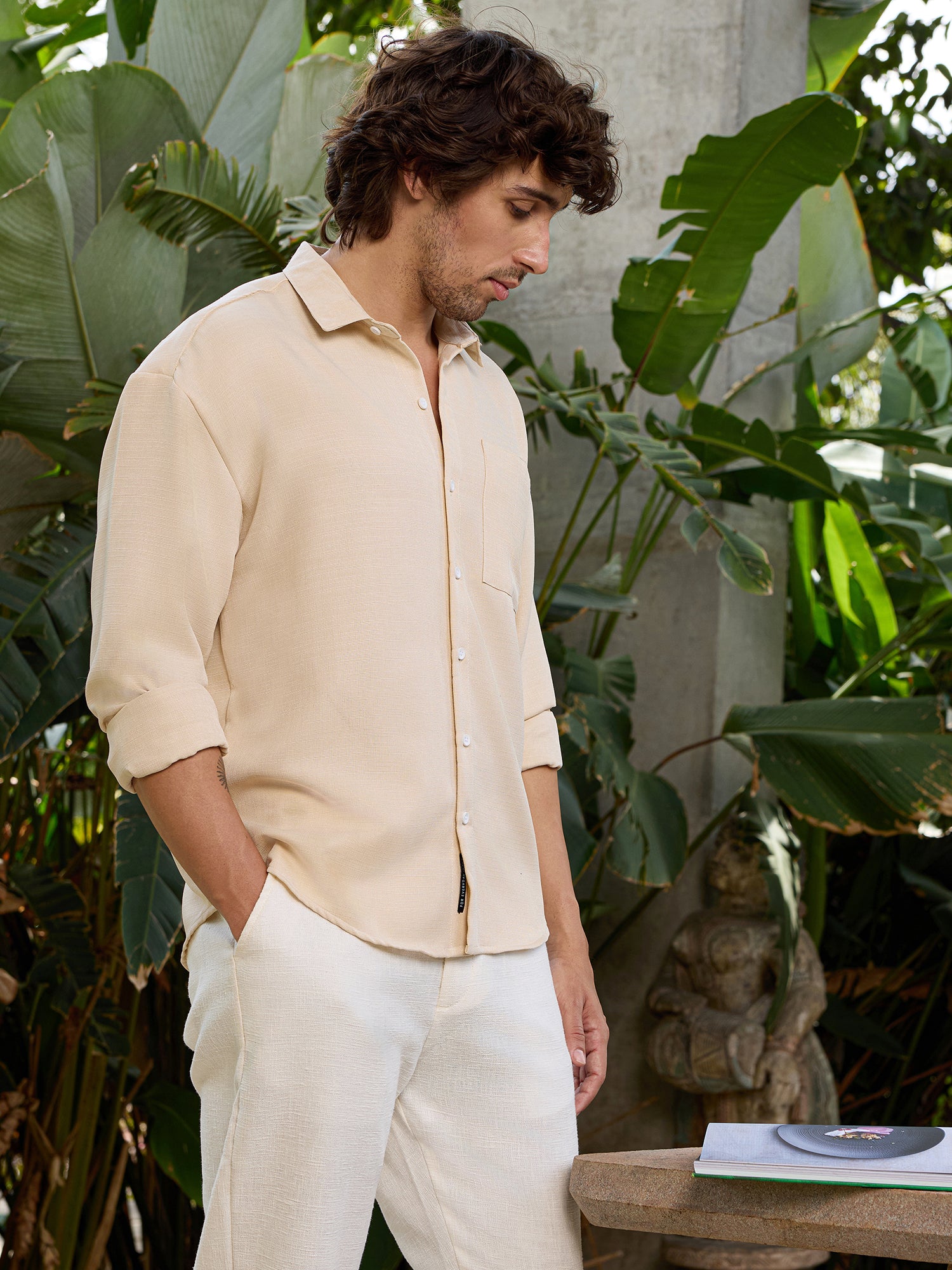 Men Off White Solid Relaxed Fit Shirt