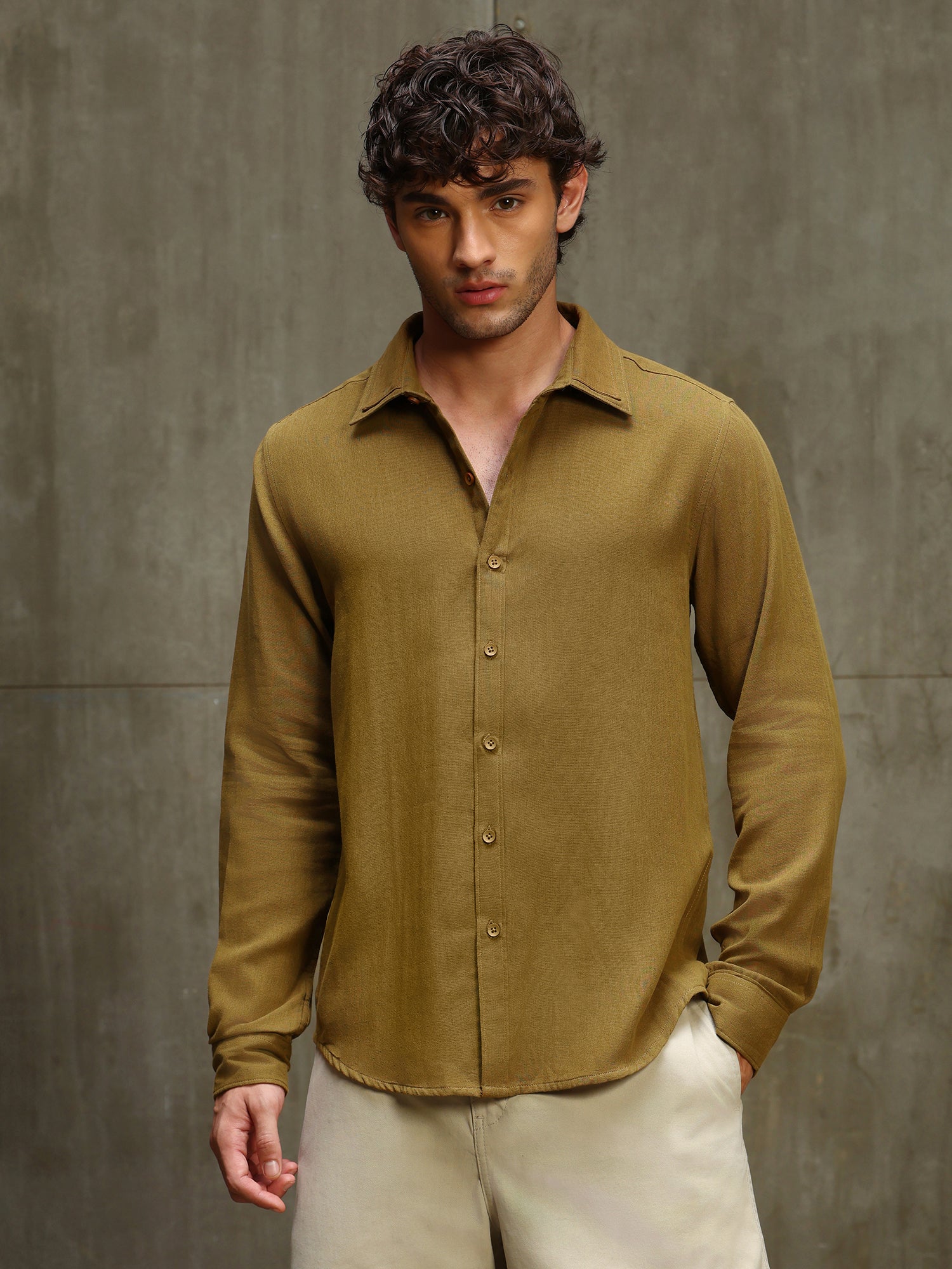 Men Mustard Solid Full Sleeves Shirt