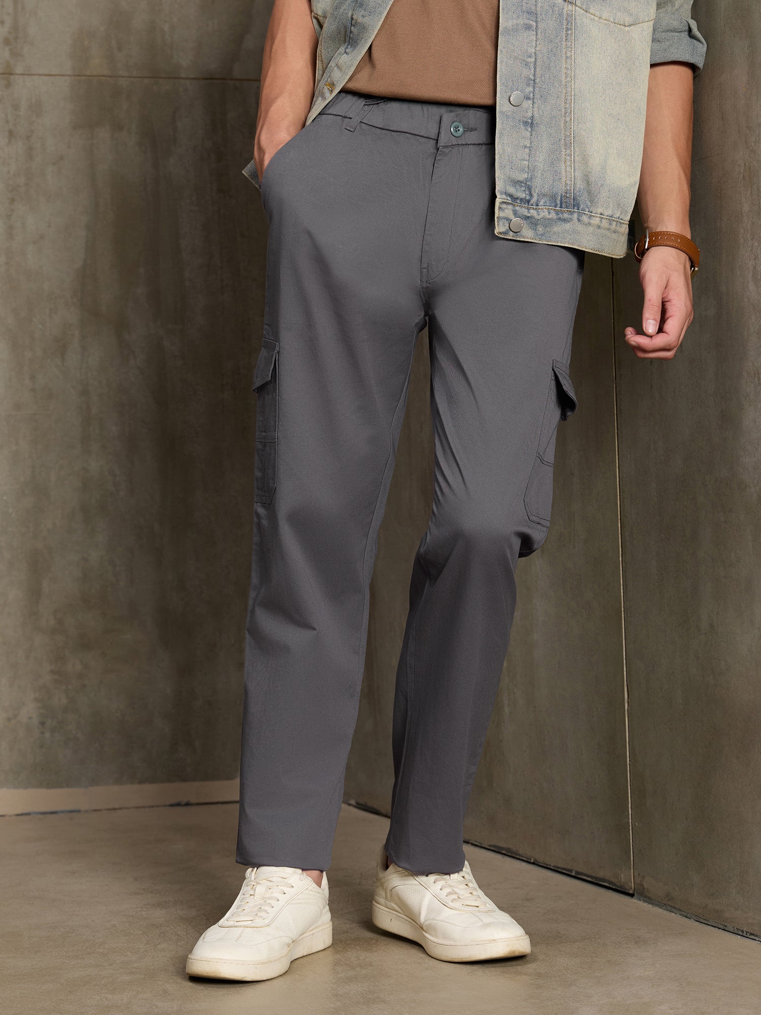 Men Grey Solid Regular Fit Casual Trousers