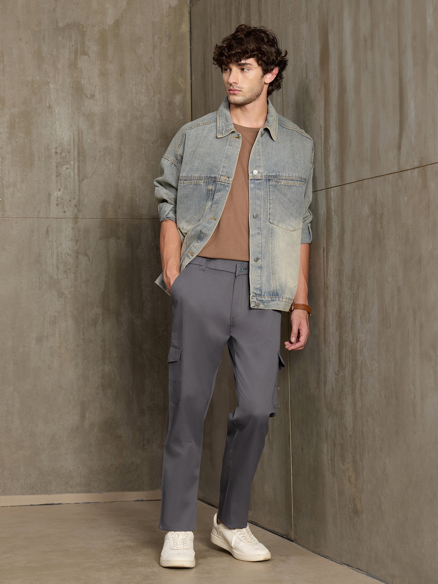 Men Grey Solid Regular Fit Casual Trousers
