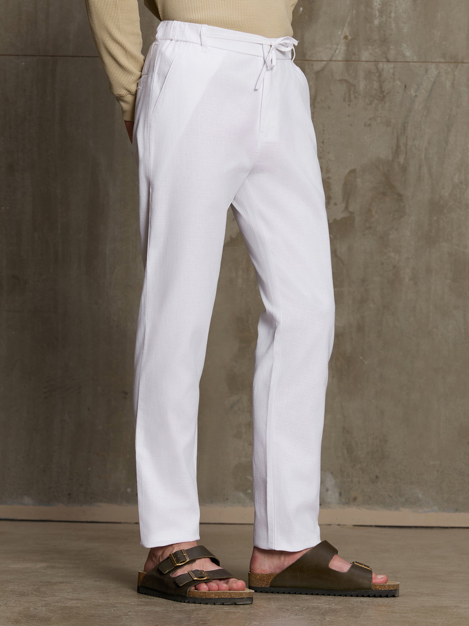 Men White Solid Regular Fit Casual Trousers