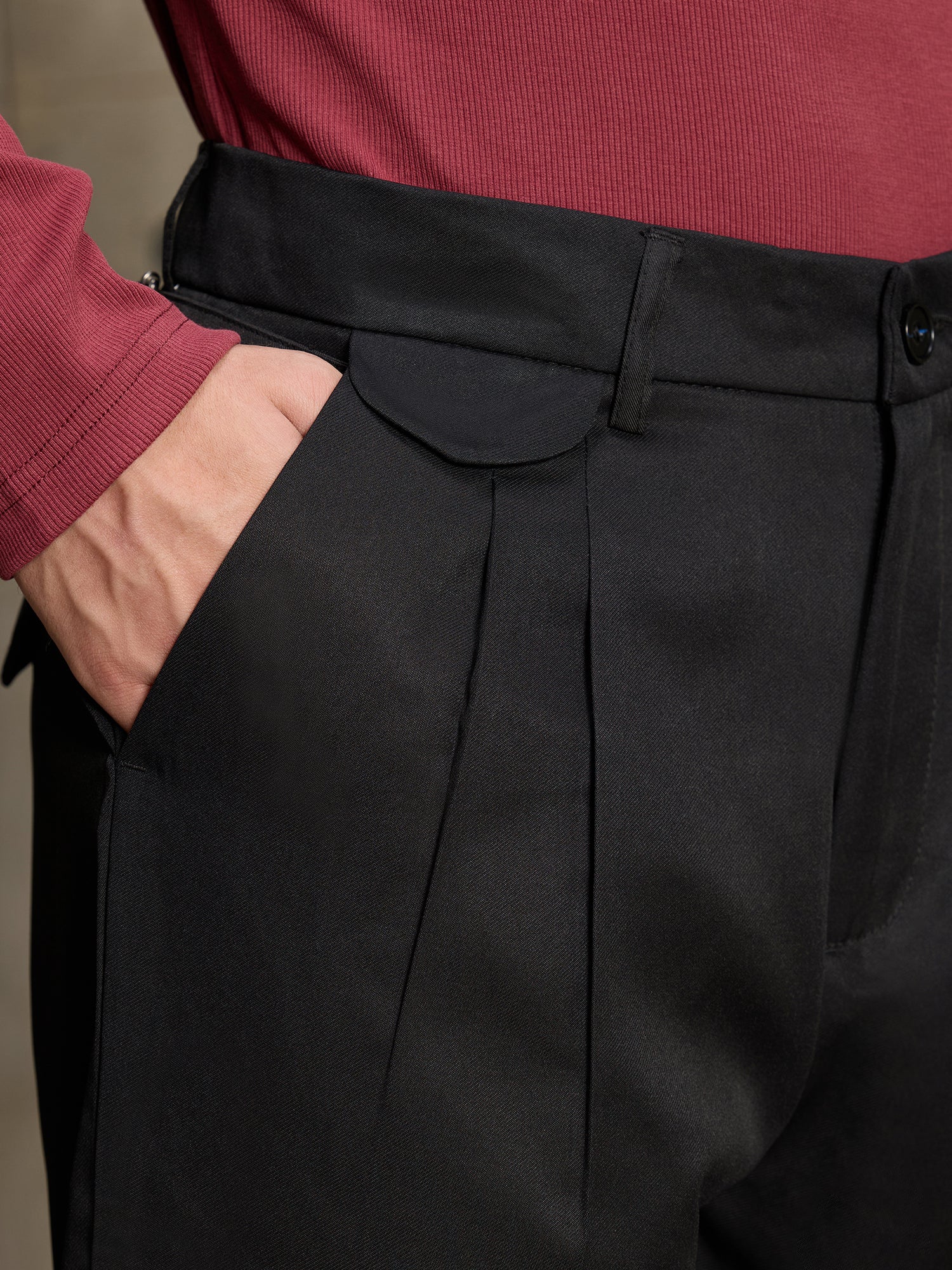 Men Black Solid Tapered Fit Formal Trousers
