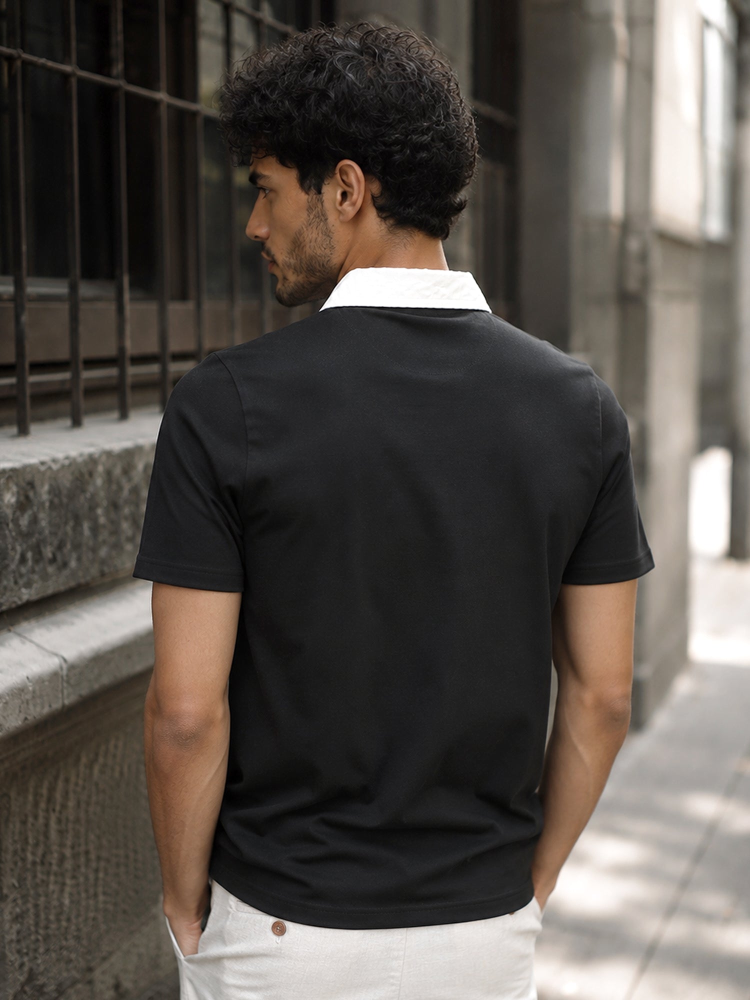 Men Black Solid T-Shirt