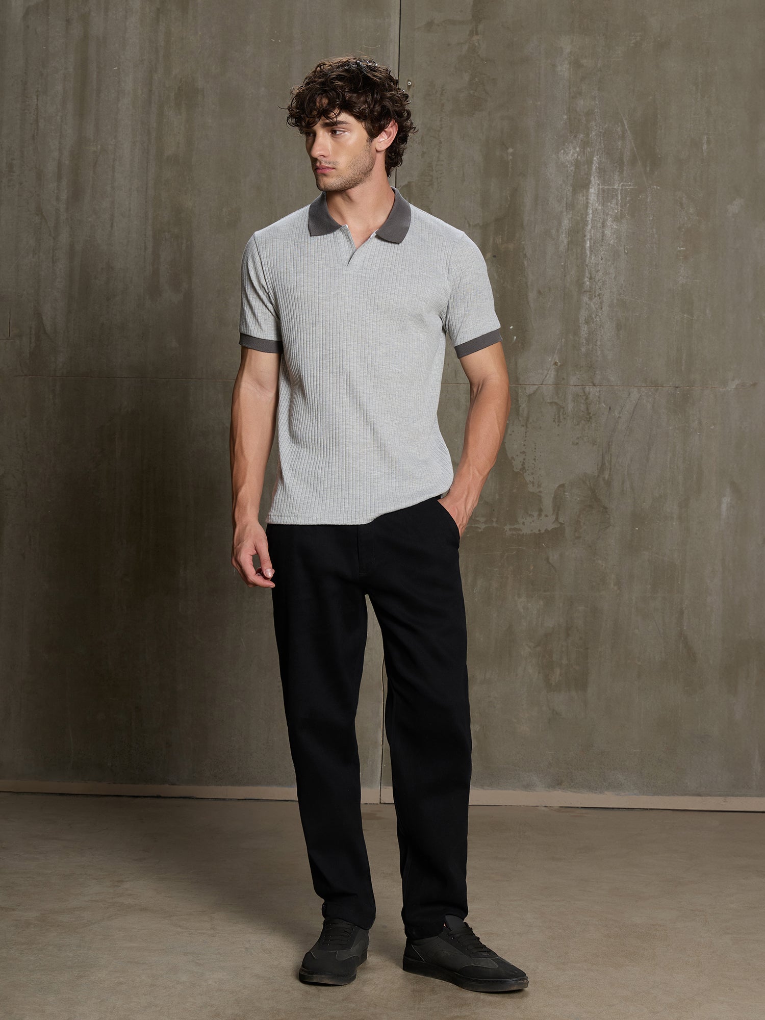 Men Light Grey Self-Design Slim Fit T-Shirt