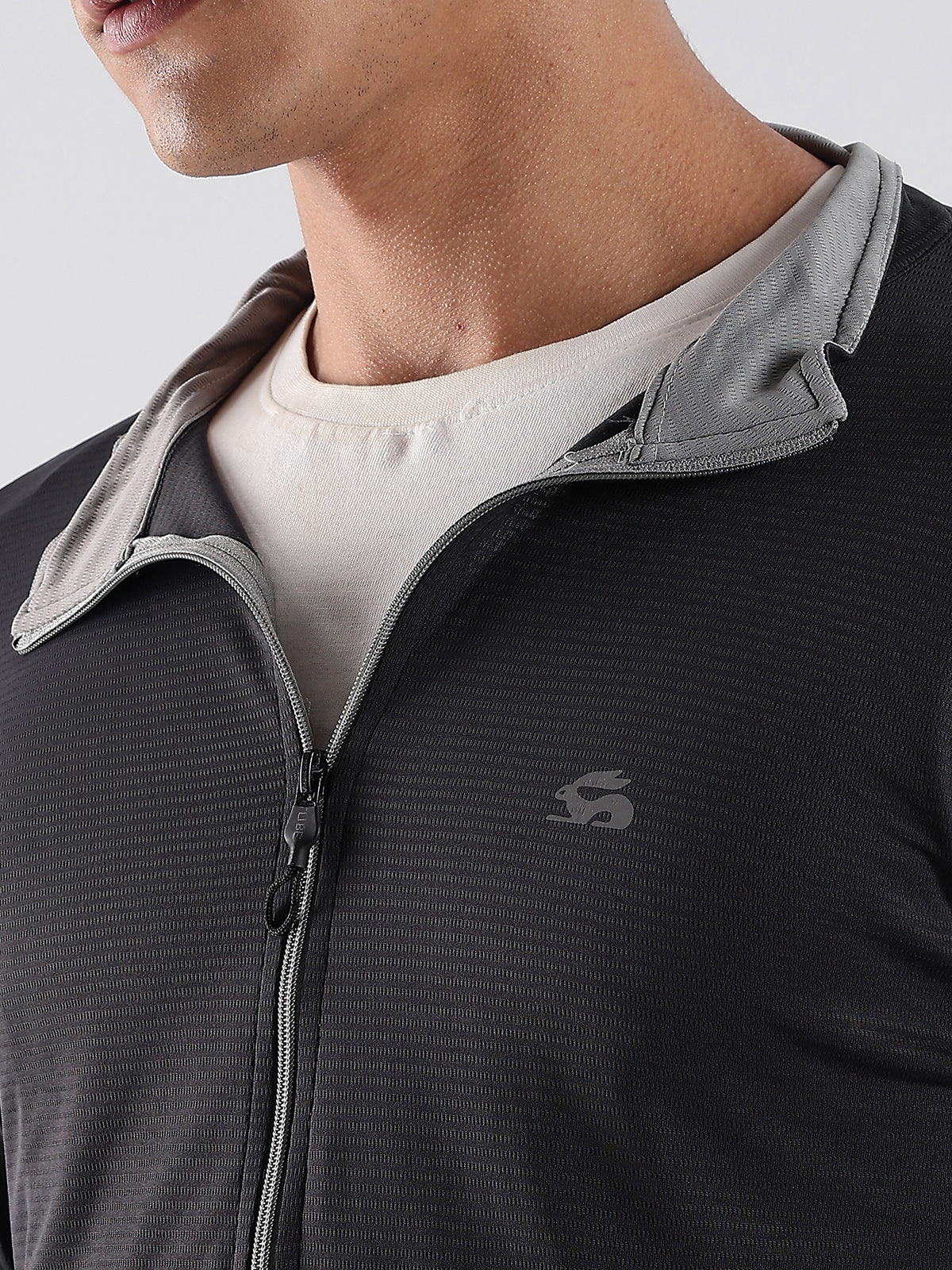 Men Grey Sunscreen Jacket With UV Protection And Zipper