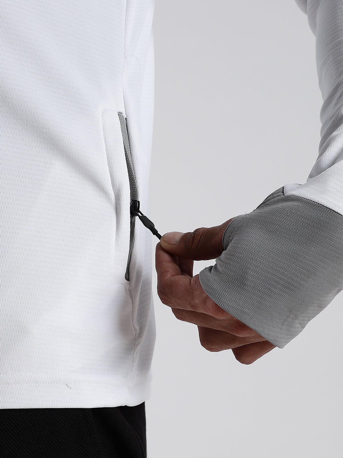 Men White Sunscreen Jacket With UV Protection And Zipper