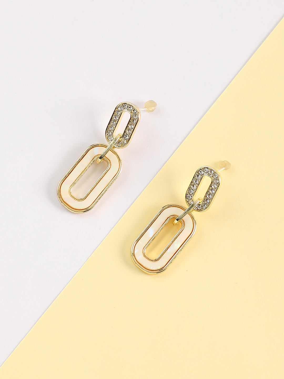 Women Gold Plated Pearls Casual Drop Earring