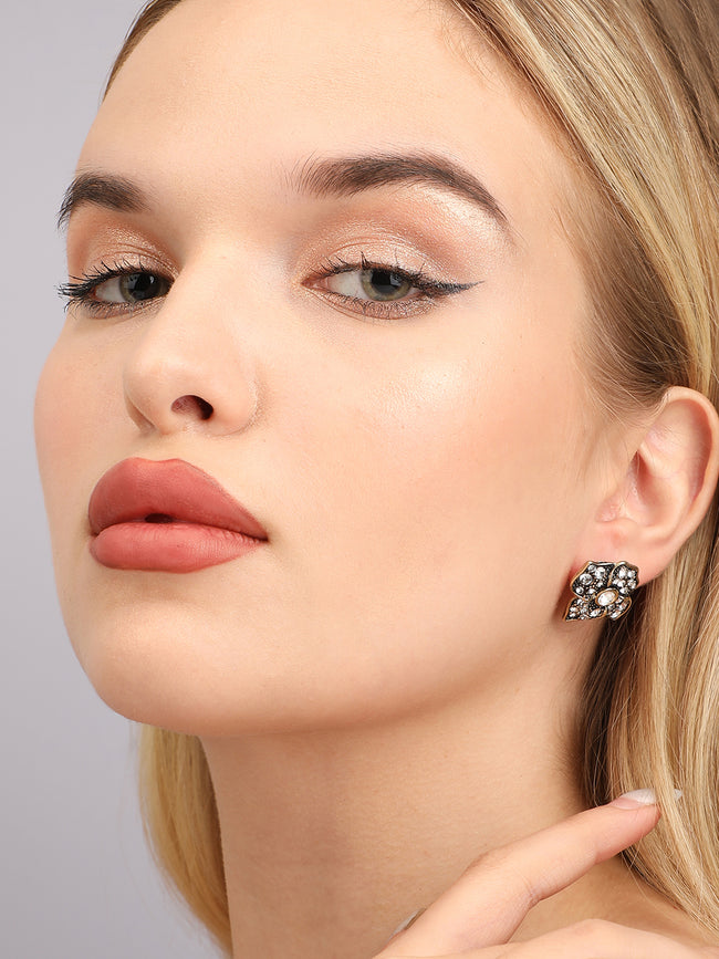 Women Gold plated rhinestones black flower stud earring
