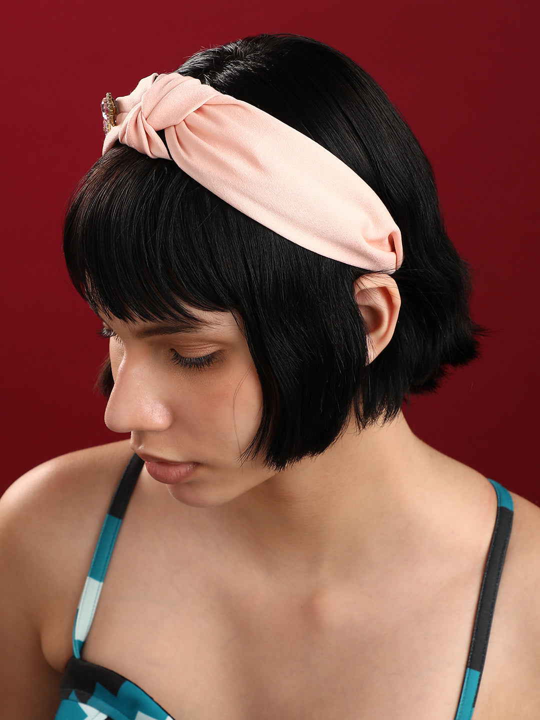 Women Eftless Style: Embellished Hairband