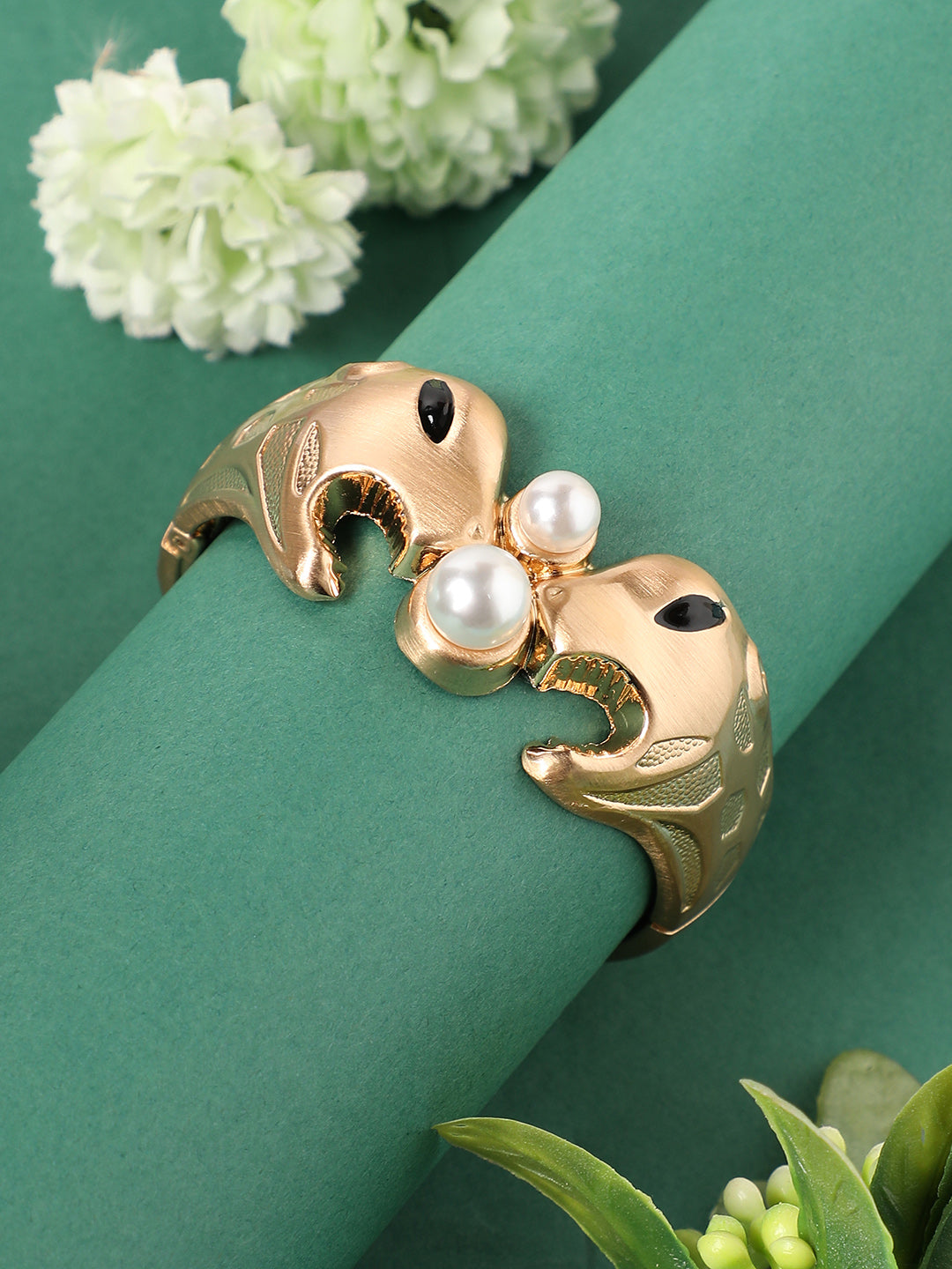 Women Gold-Plated Pearls Beaded Snakehead Cuff Bracelet