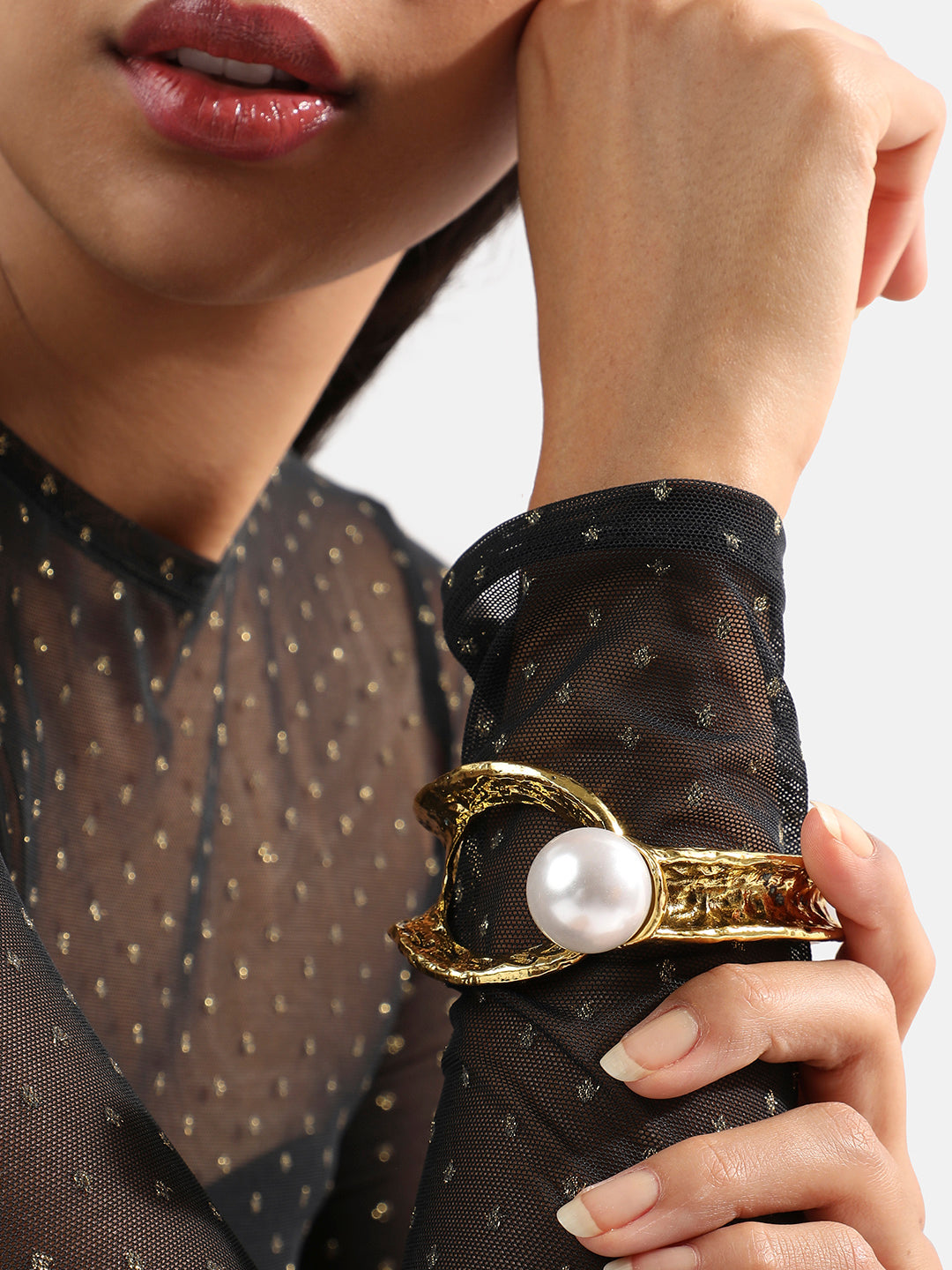 Women Dented Pearl Statement Bracelet