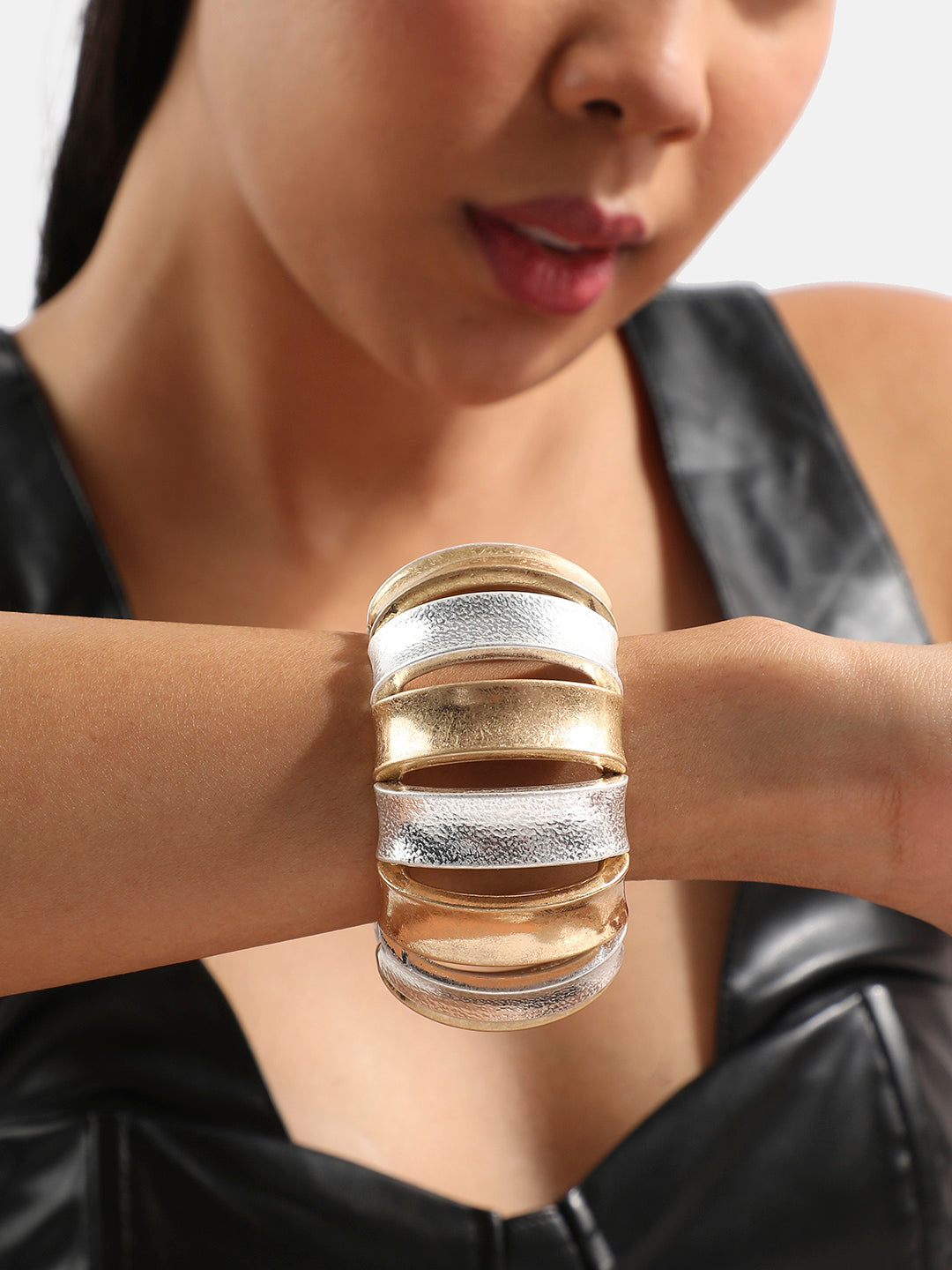 Women Contrast Curve Statement Bracelet