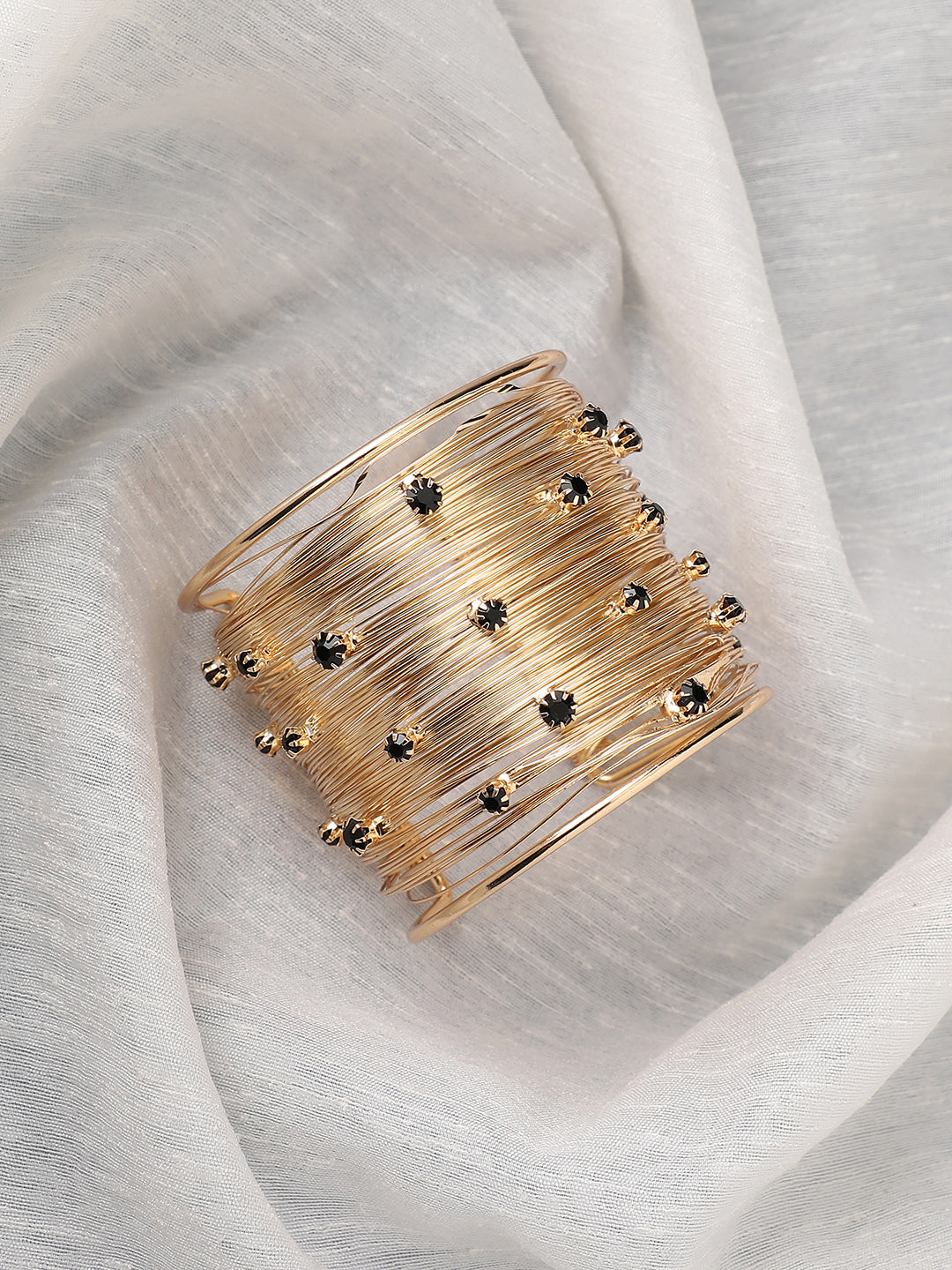 Women Ribbed Wire Statement Bracelet
