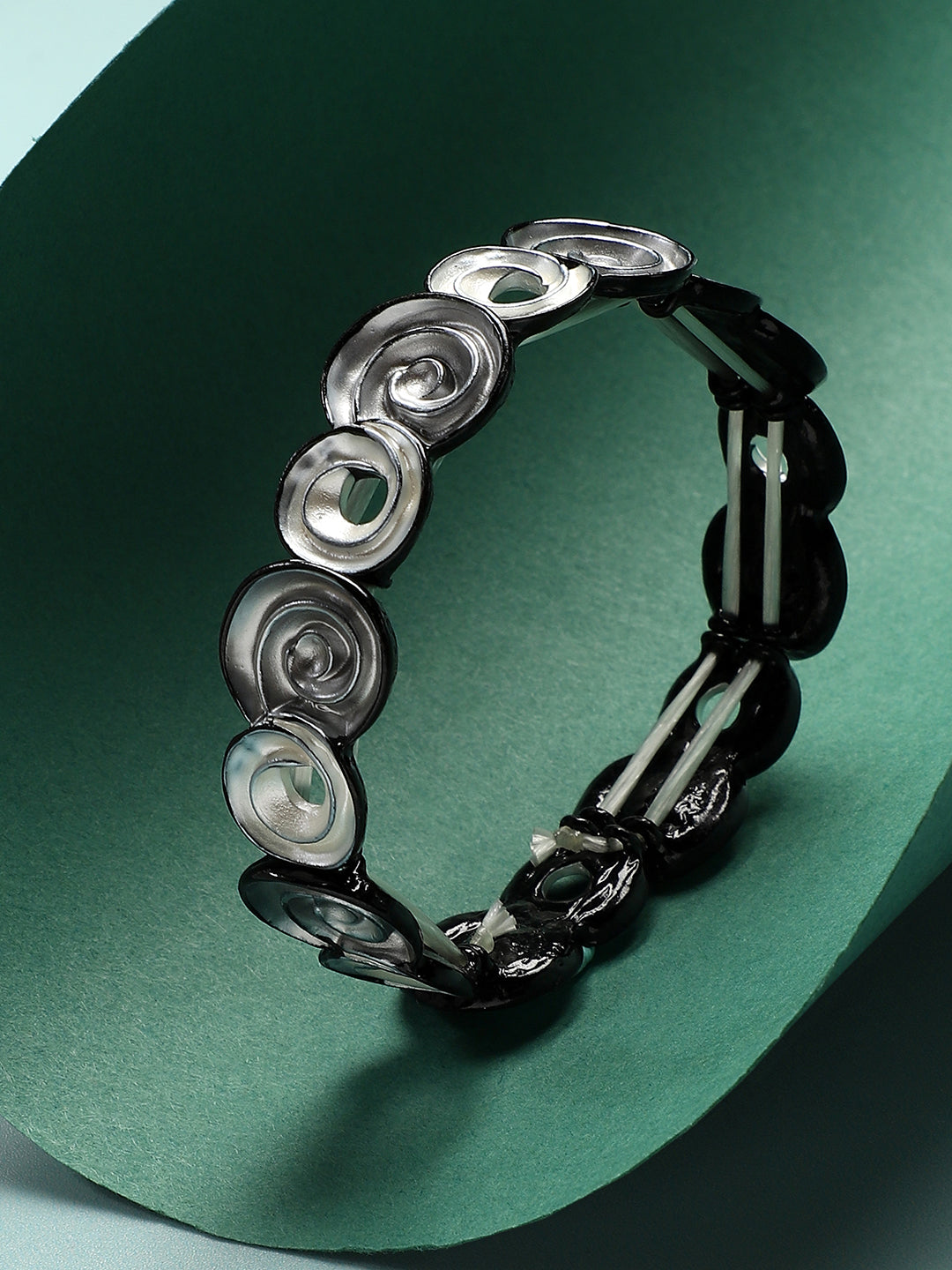 Women White & Silver Metallic Rose Bracelet