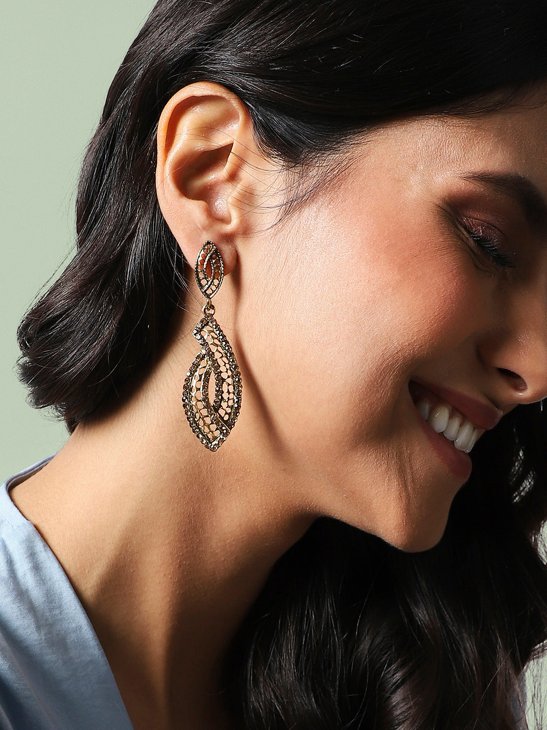 Women Metallic Abstract Drop Earringss