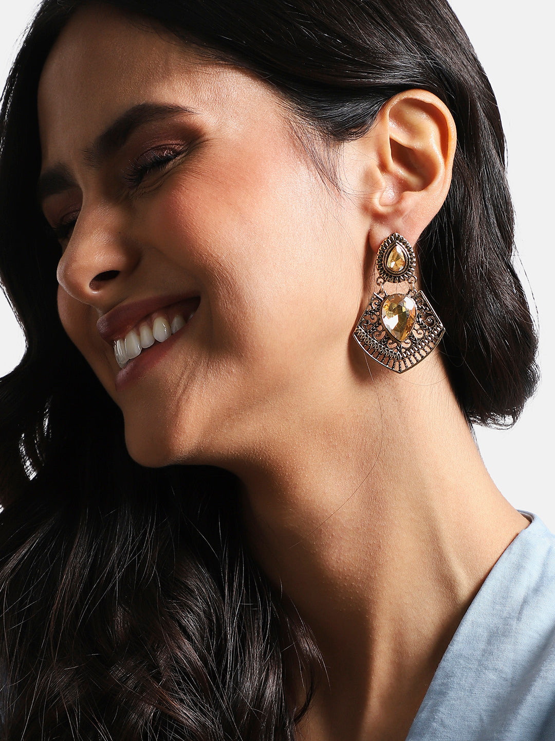 Women Gold Textured Pear Drop Earringss