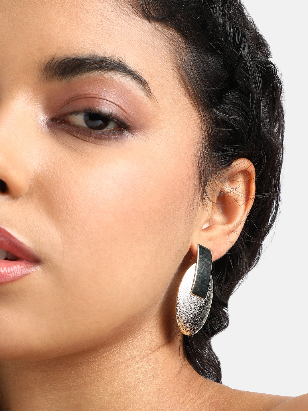 Women Dented Geometric Circular Drop Earrings