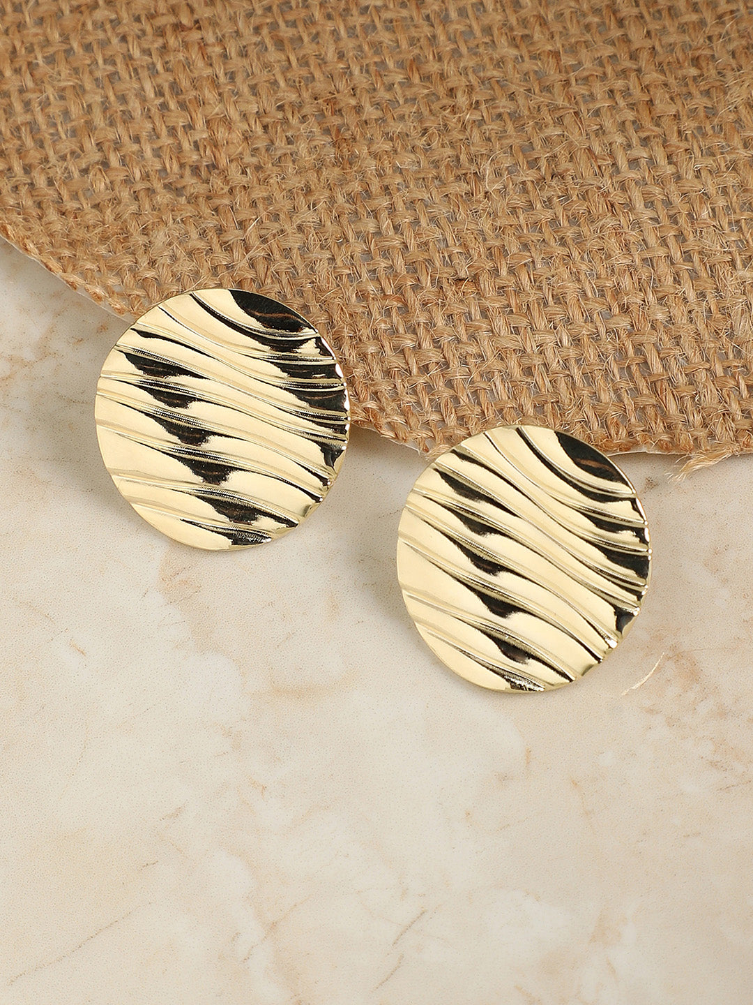 Women Dented Lined Circular Stud Earrings