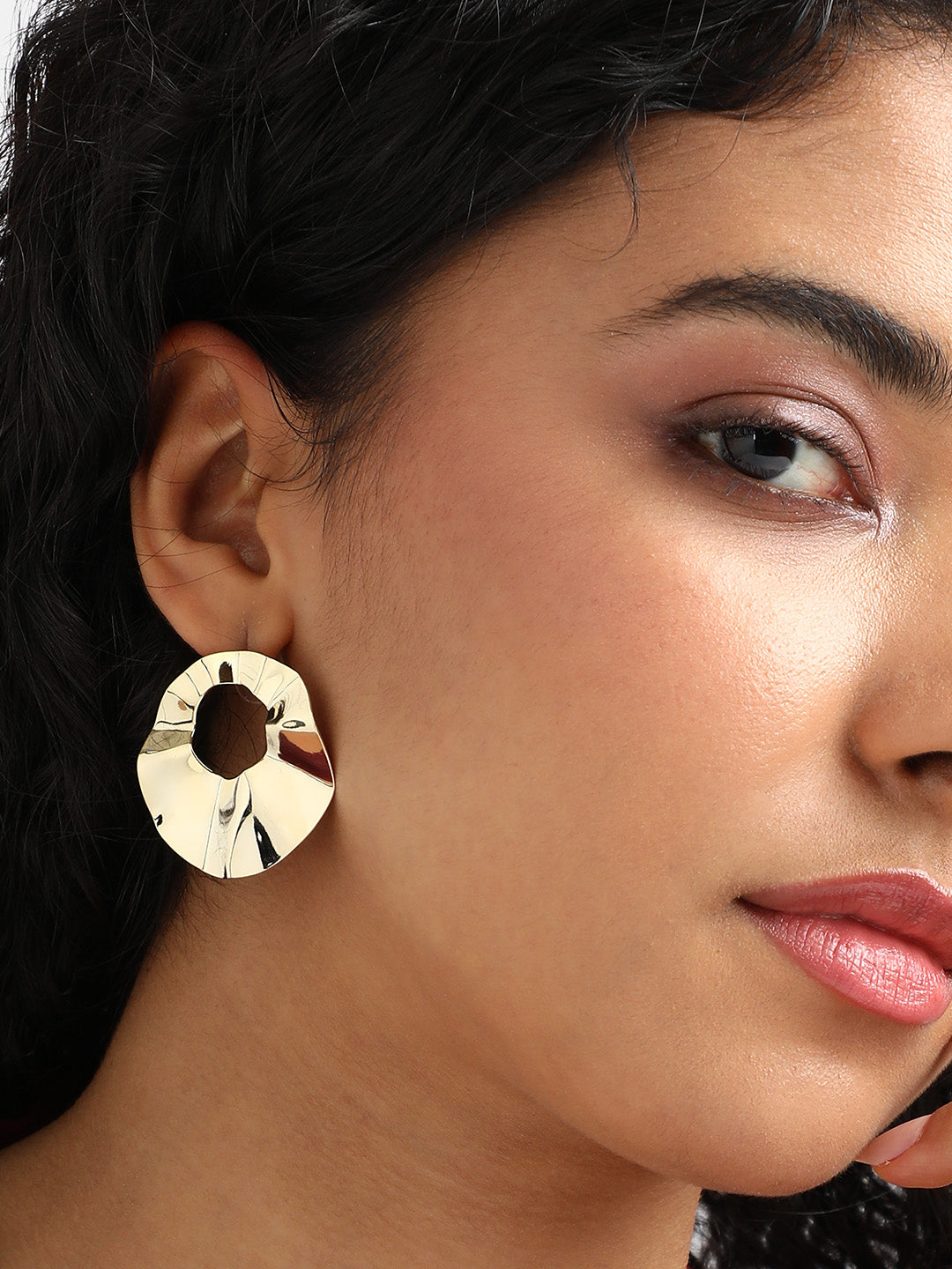 Women Minimal Swirl Circular Drop Earrings