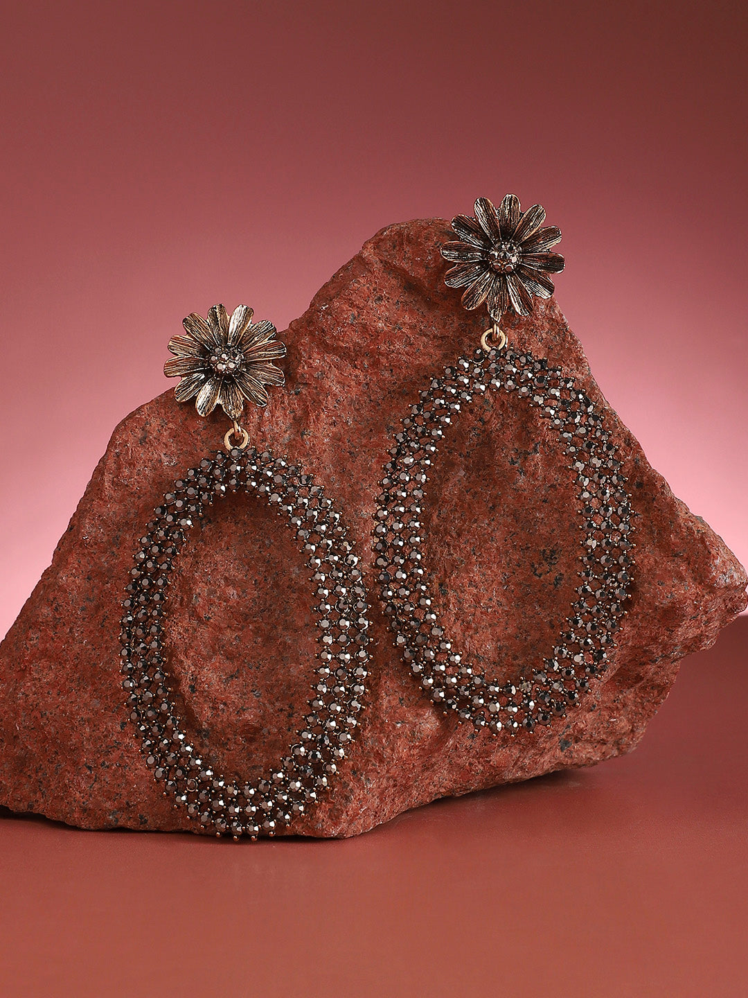 Women Maxi Daisy Intricate Oval Drop Earrings