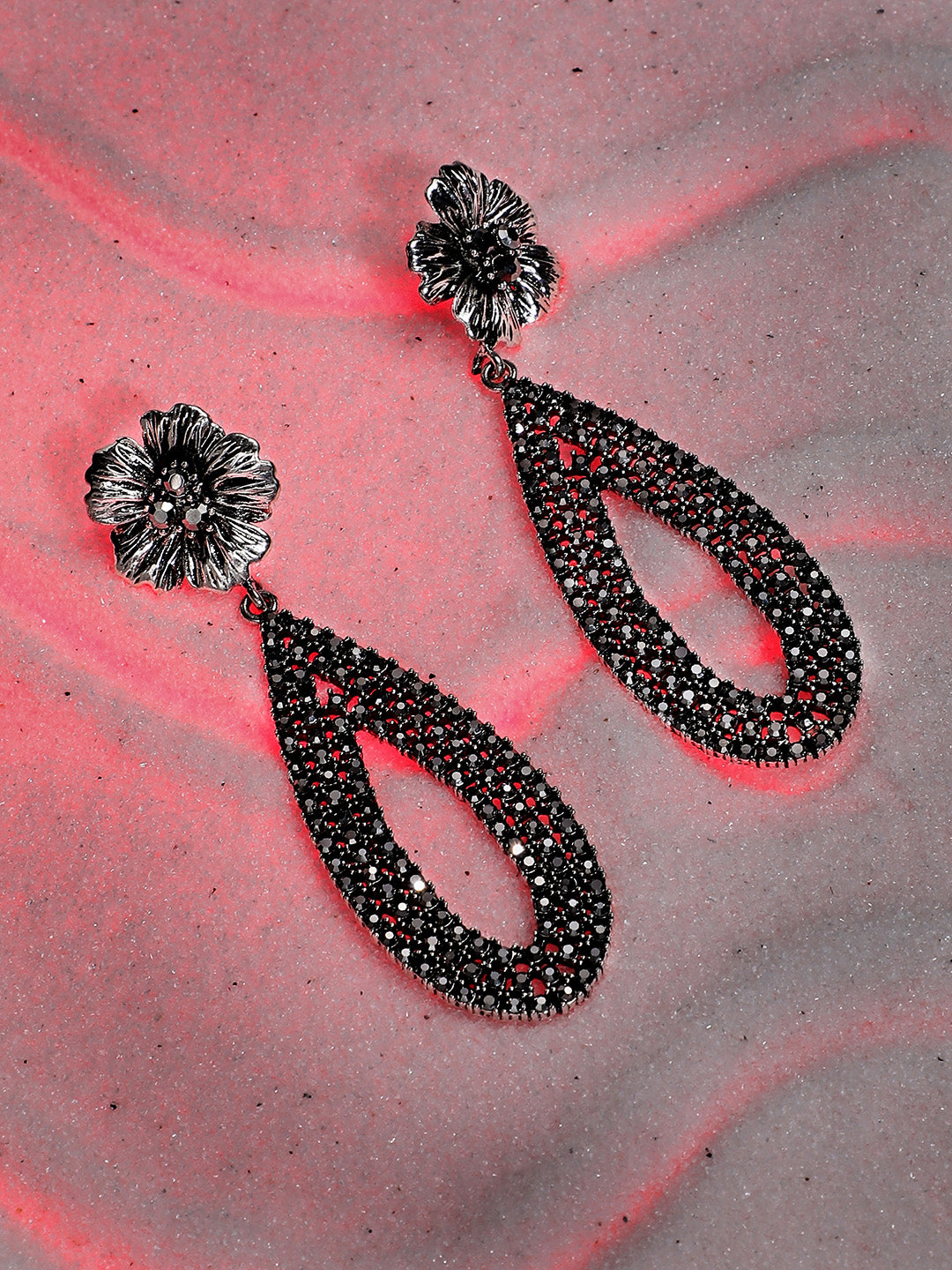 Women Daisy Teardrop Halo Drop Earringss