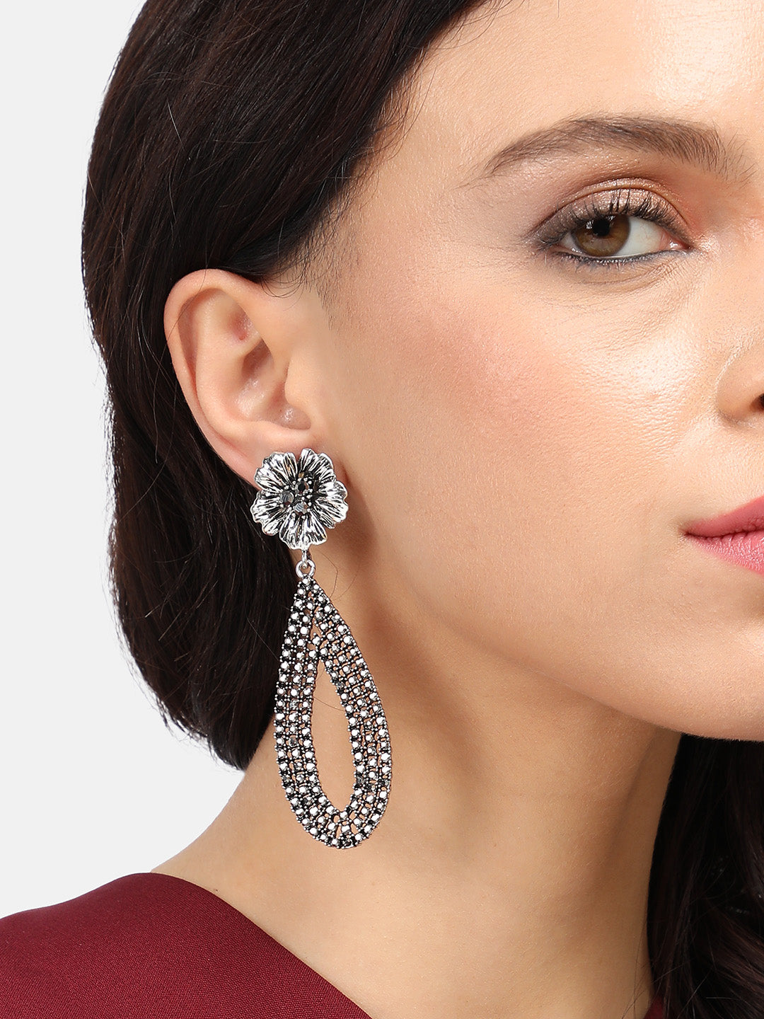 Women Daisy Teardrop Halo Drop Earringss