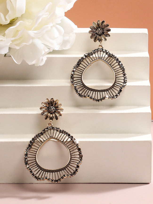 Women Daisy Teardrop Swirl Drop Earringss
