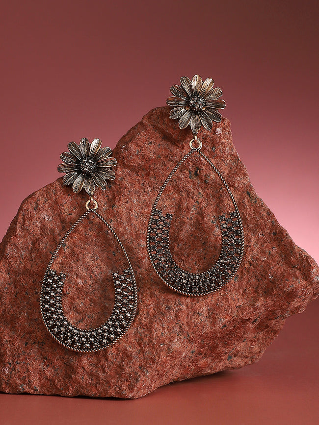 Women Crystal Teardrop Daisy Drop Earrings