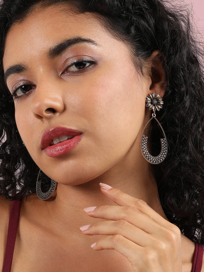 Women Crystal Teardrop Daisy Drop Earrings