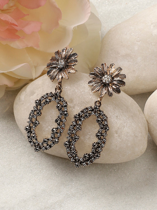 Women Daisy Intricate Oval Drop Earringss