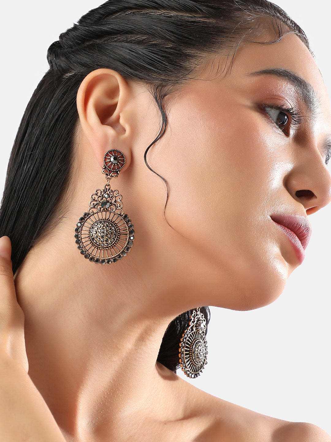 Women Embellished Filigree Drop Earringss