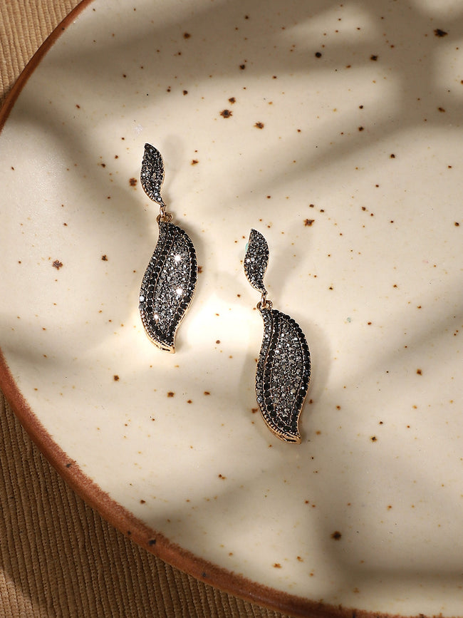 Women Embellished Rhombus Swirl Drop Earringss
