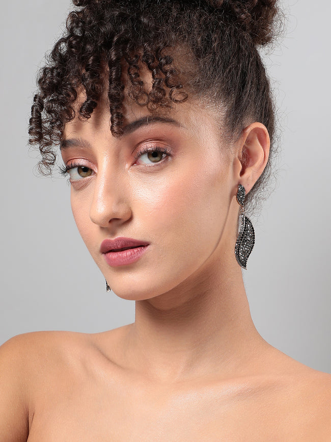 Women Embellished Rhombus Swirl Drop Earringss