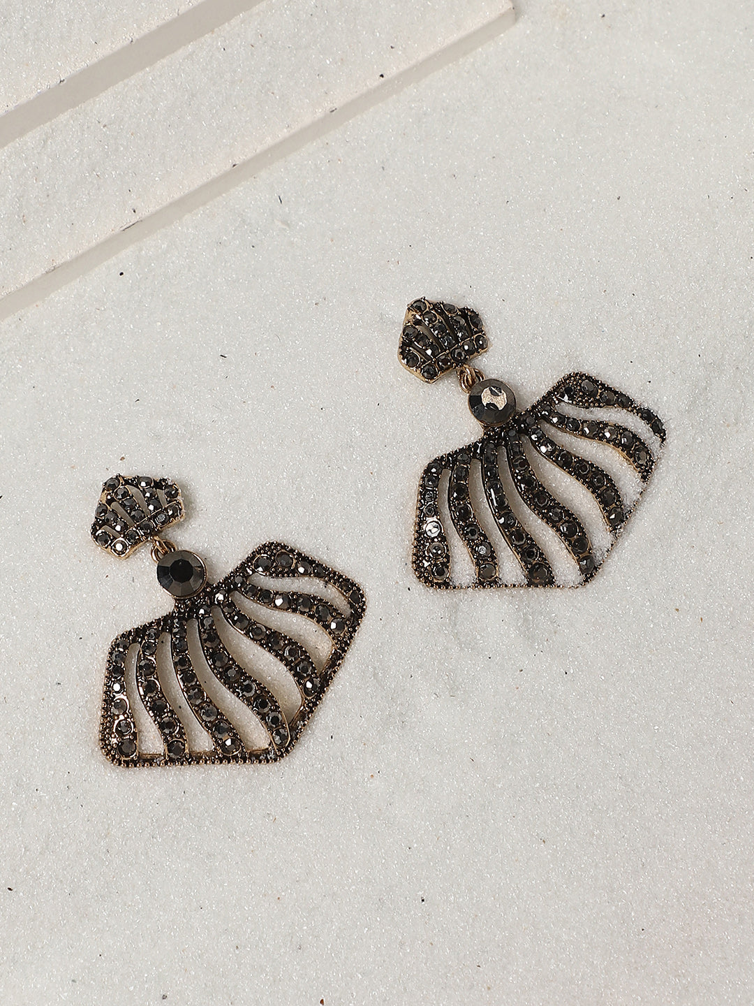Women Embellished Pentagon Swirl Drop Earringss